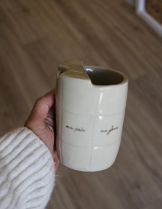 Travel Mug personnalisable - "JESUS EST/JESUS IS"